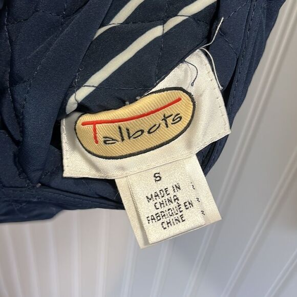 Talbots navy quilted jacket - Picture 2 of 6